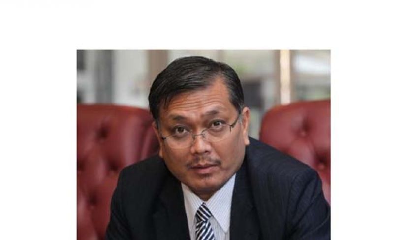 能源与天然资源部长拿督三苏安努亚。