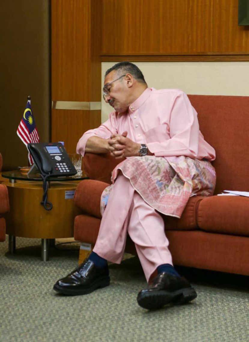 拿督斯里希山慕丁与联合国秘书长古特雷斯通电话。