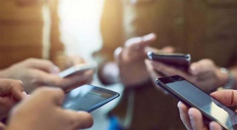 美国佛州16岁以下者，使用社媒将受限制。