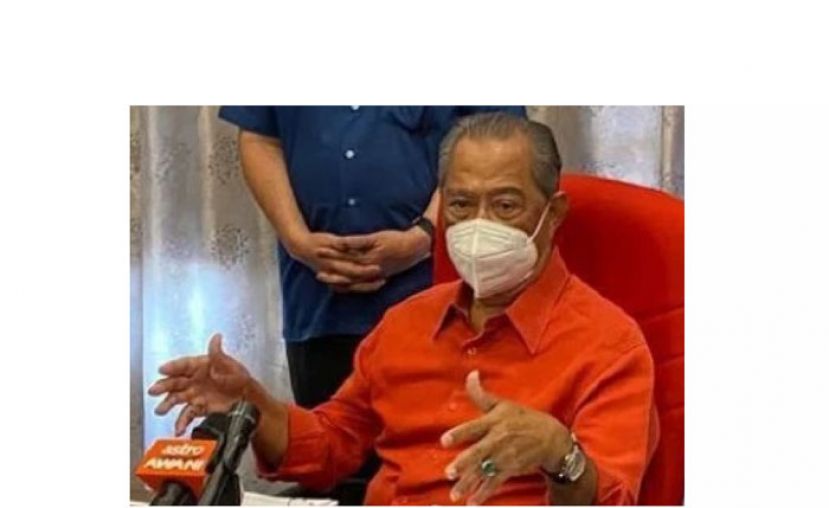 丹斯里慕尤丁。