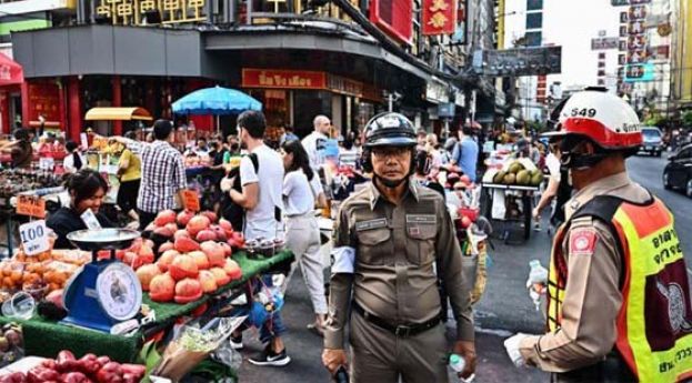 泰首相社他：泰中今年3月起 落实永久互免签安排。