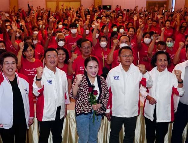 他信女儿赴实地考察 被指&ldquo;为上台当首相做准备&rdquo;。