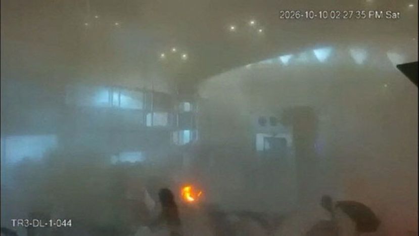 沙乌地阿拉伯哈立德国王国际机场遇袭。