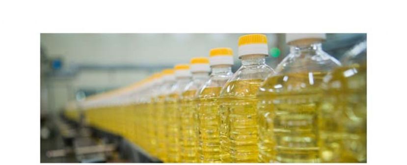 副贸消部长：政府拟商讨　补贴5公斤装食油后设顶价