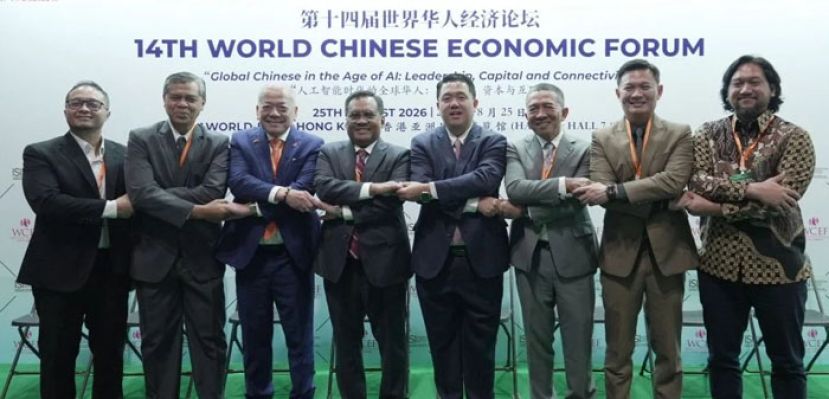 大马驻中国大使诺曼莫哈末(左4)与嘉宾合影。