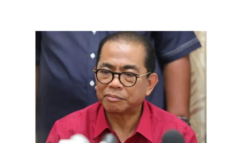 国防部长莫哈末卡立诺丁。