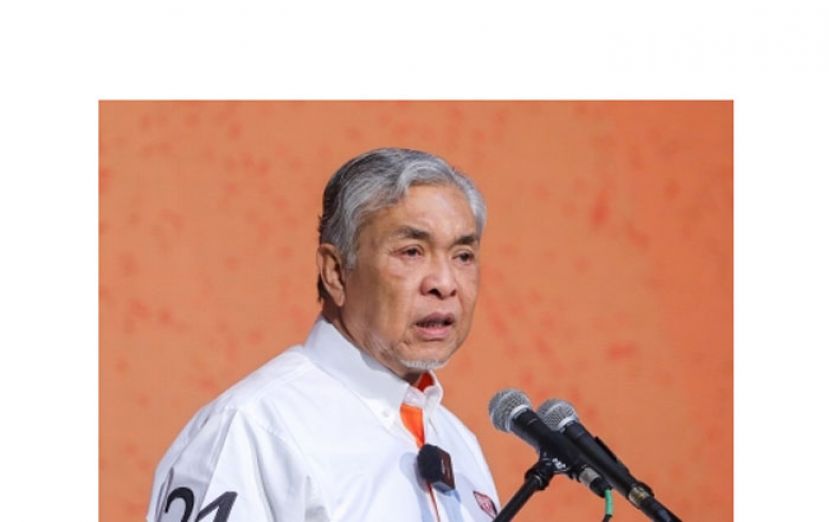 副首相阿末扎希。