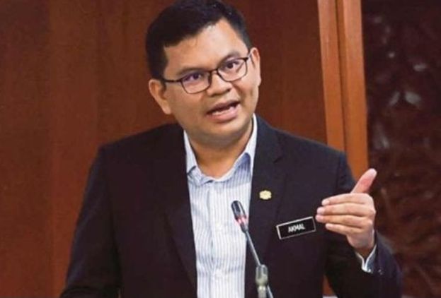 经济部长阿克玛。