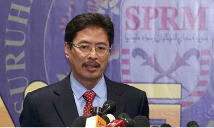 ●丹斯里阿占巴基。