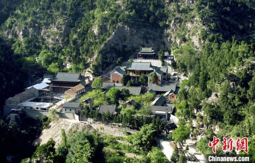 独特的地理地貌造就了吕梁市众多的名胜古迹和人文景观。