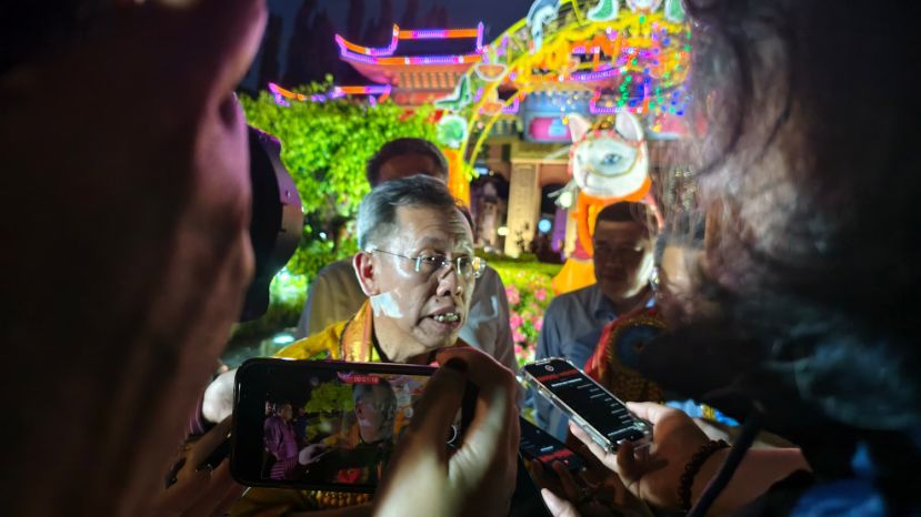 沈桂贤：浮罗岸大白猫屠妖节换上印裔传统服  体现砂拉越独特的团结与和谐文化