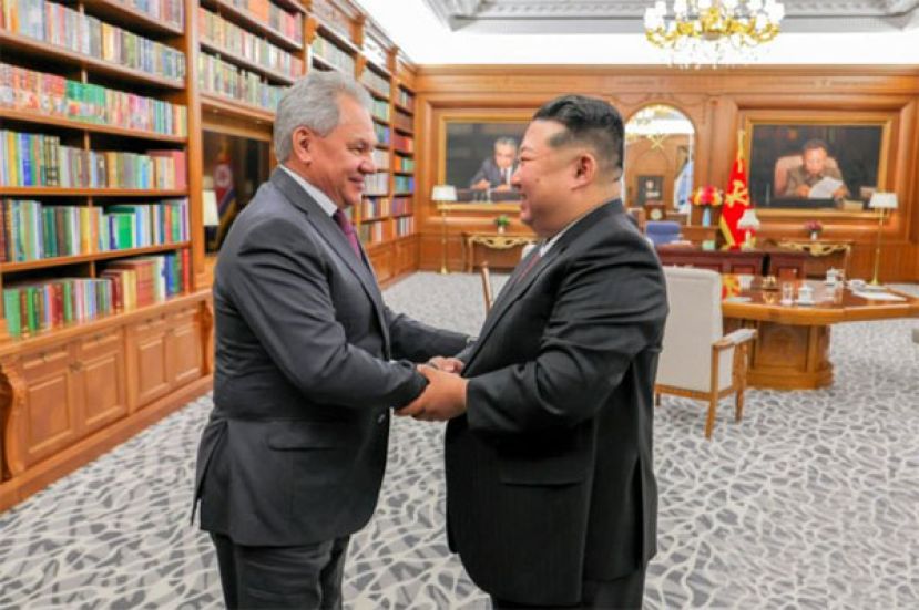朝鲜领导人金正恩接见俄罗斯安全会议书记绍伊古。