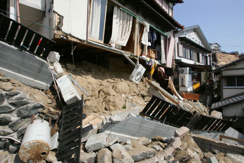 日本福冈过去也曾於2005年3月发生最大震度6弱的强震，133栋房屋全毁。