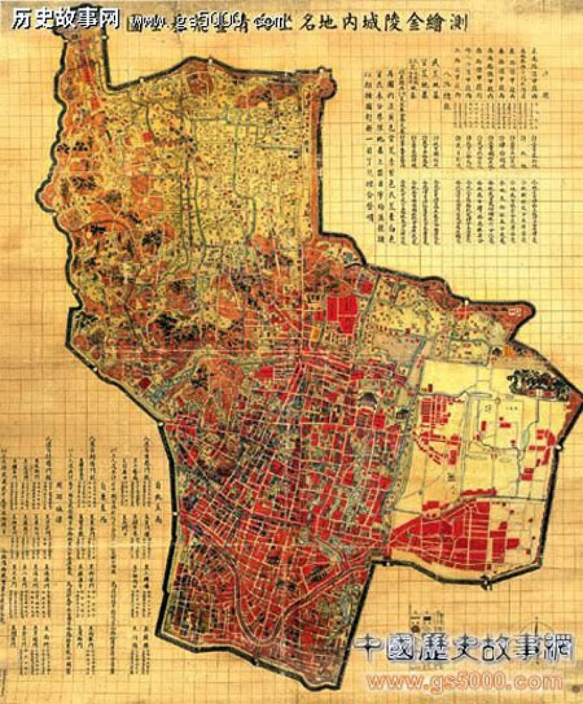 明城墙连线构成人脸，传说是按照朱元璋侧面头像建造而成的。