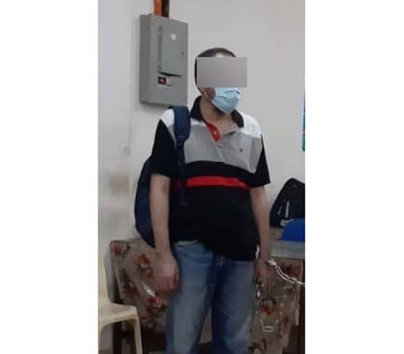 失信公款而被判处坐牢和鞭笞的被告。