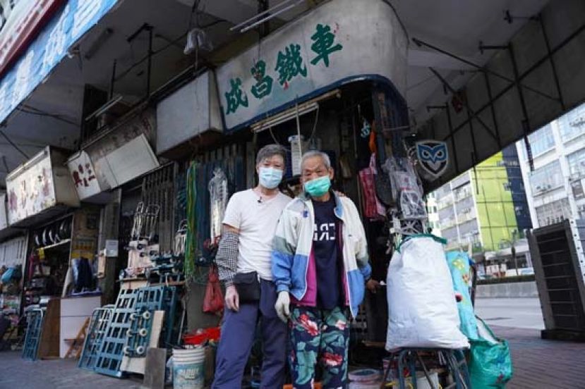 黄港成约五年前接手爸爸的成昌铁车。