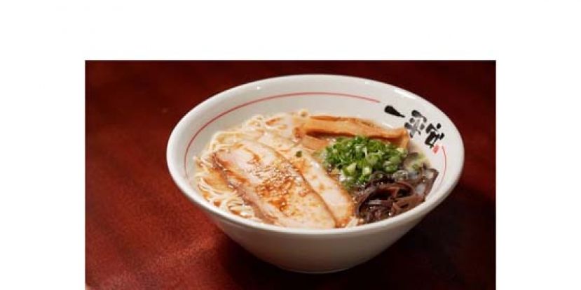 熊本拉面$82。叉烧是自家制，面条比长崎拉面幼身，撒了芝麻，汤底浓郁甘香。