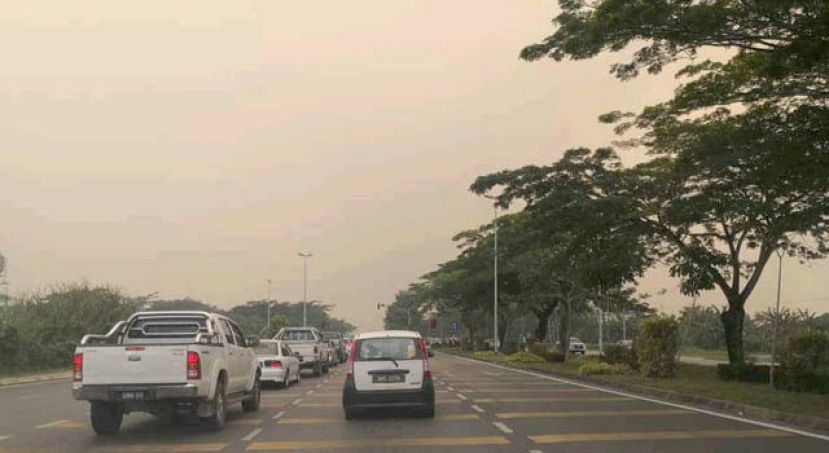 美里工业培训中心的空气污染处于危险水平，到处灰蒙蒙。