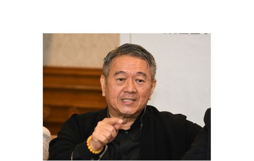 丹斯里李金友。