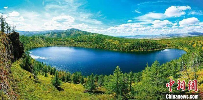 兴安盟阿尔山天池。