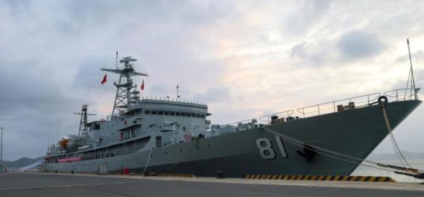 海军“向前进1号”到访巴生邮轮码头