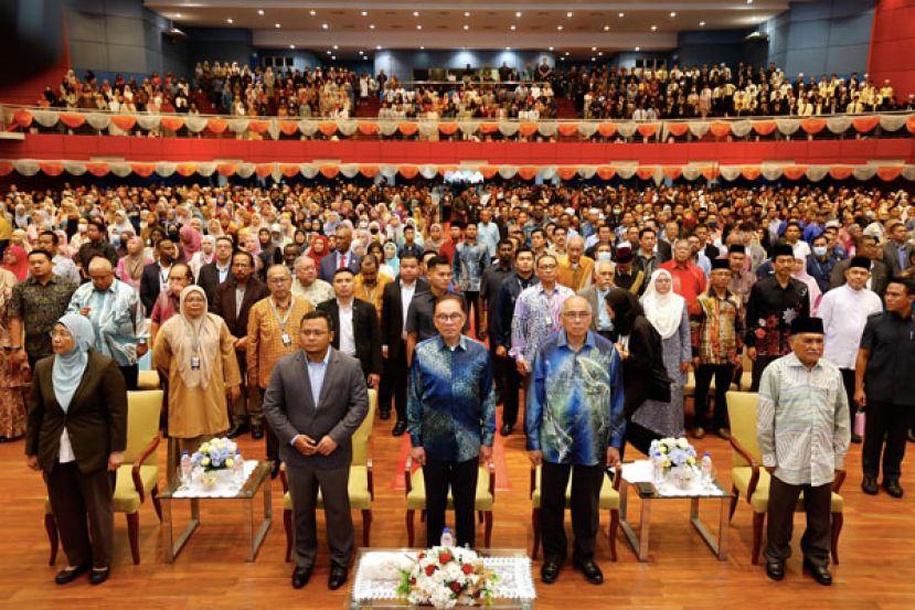 安华：政府寻找方案减轻人民负担