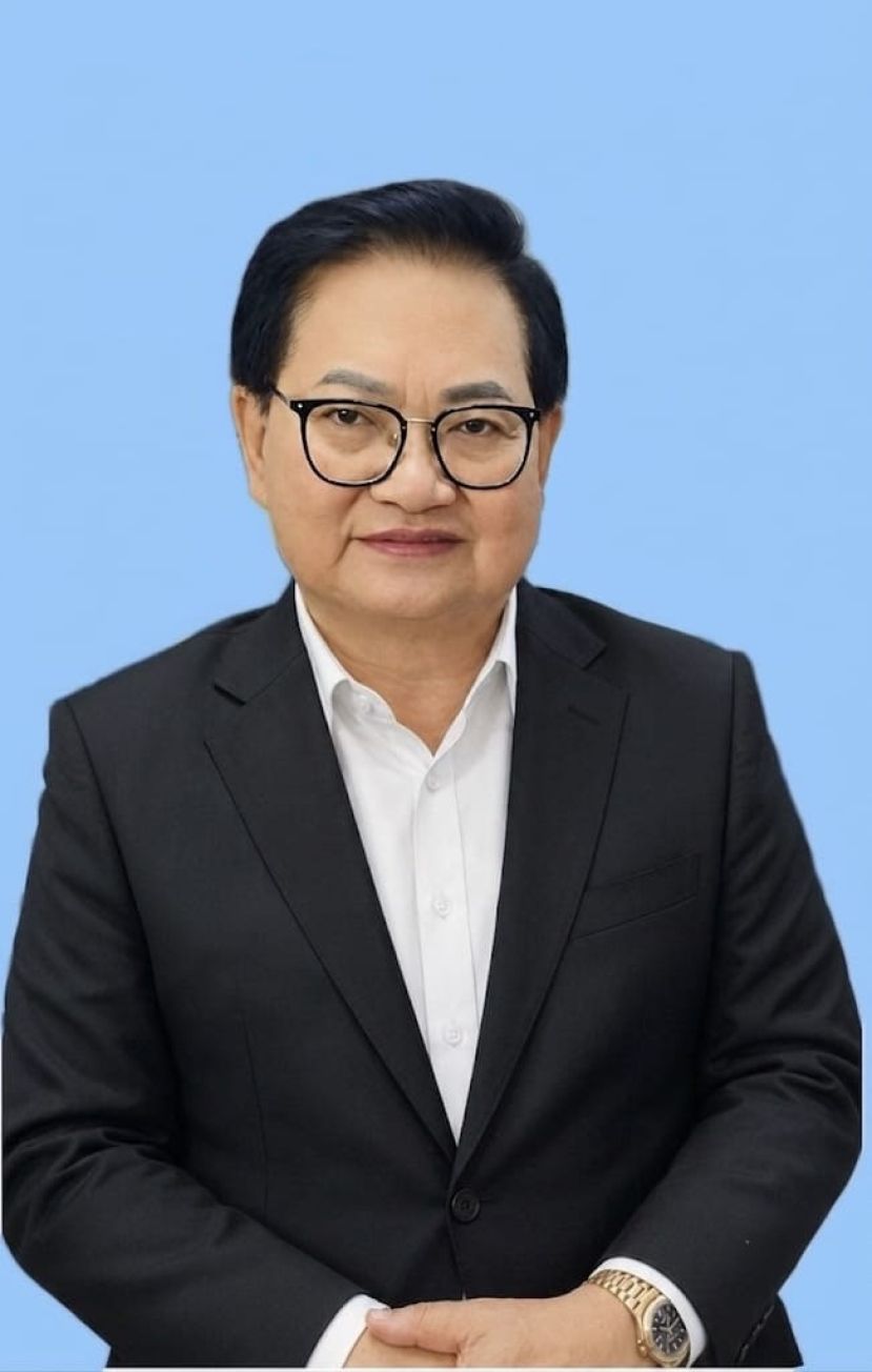 斯木省华总会长拿督吴标生博士。