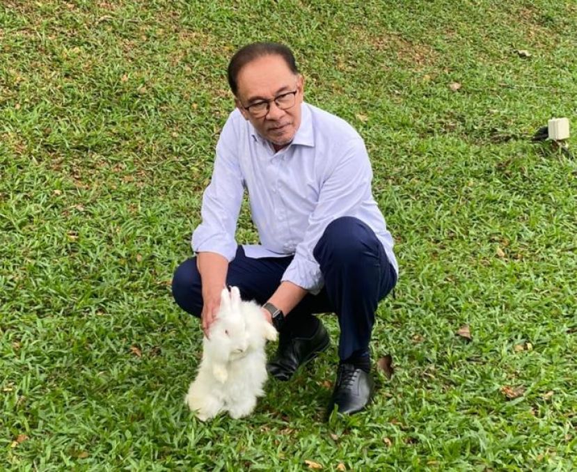 首相拍视屏讲粤语&ldquo;恭喜发财&rdquo;及华语&ldquo;新年快乐&rdquo;、&ldquo;新年好&rdquo;向全马华人拜年