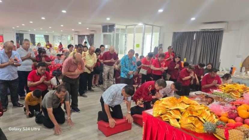 彭氏公会丙午祭祖仪式式莊严进行时摄。