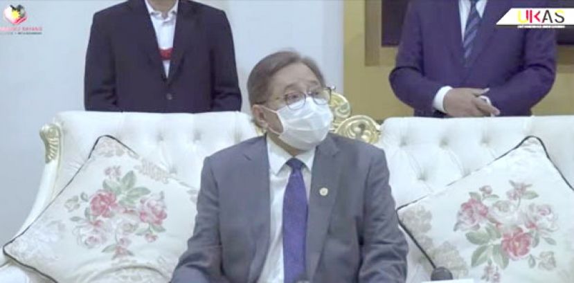 砂首长拿督巴丁宜阿邦佐哈里。