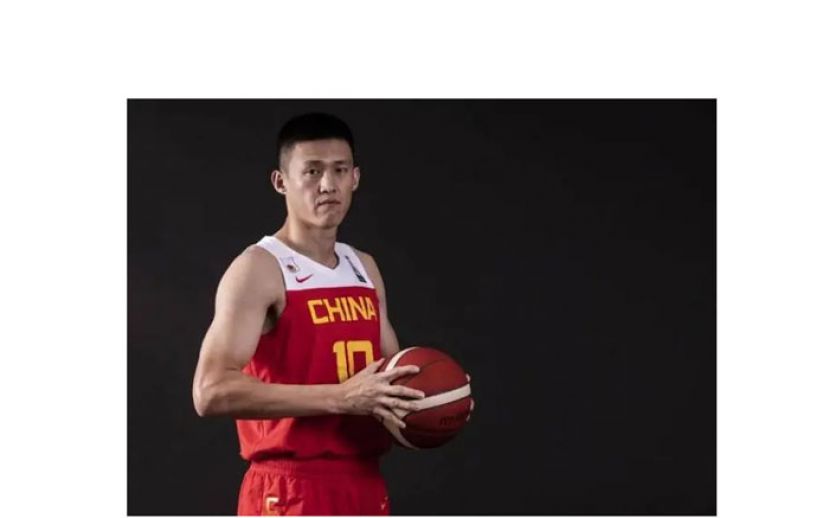 周鹏。
