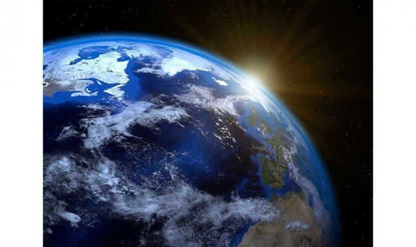 研究显示，人类超抽地下水导致地球自转轴向东偏移将近80公分。