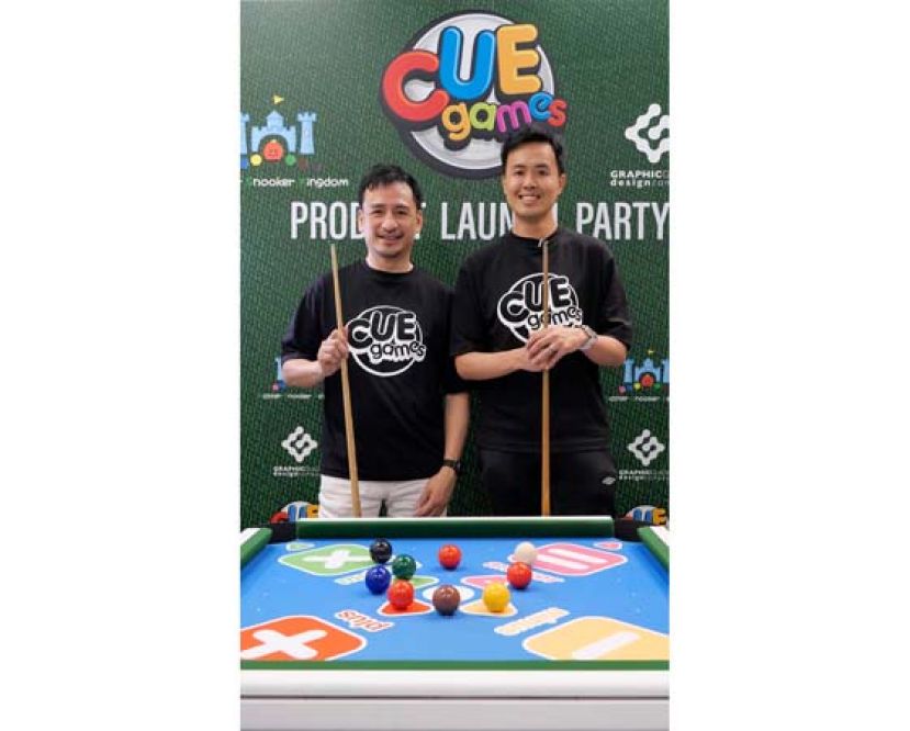 香港首席桌球手傅家俊与产品设计师梁庆纪开发儿童桌球桌CUE Games。