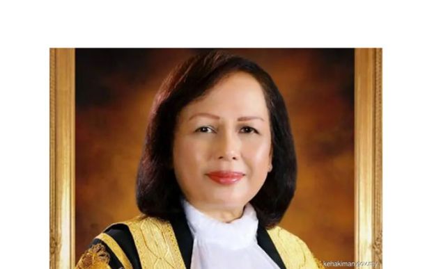 丹斯里哈丝娜。