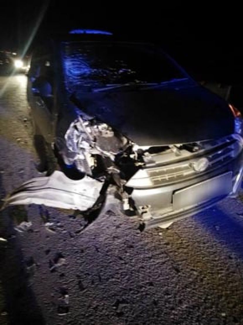 肇祸轿车严重损坏。