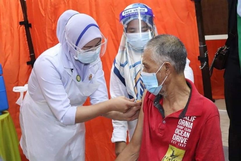 政府放眼今年尾可达到80%人民接种冠病疫苗目标。 