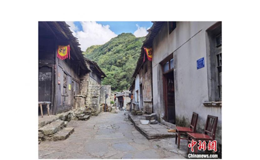 云山屯古街道。