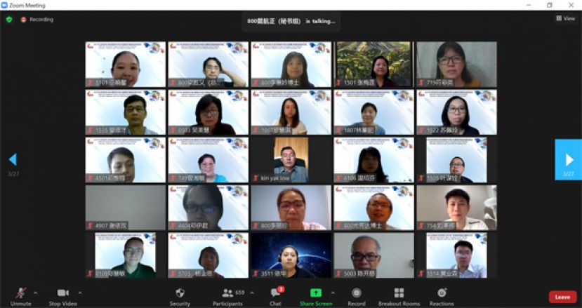 两场主题演讲获得高度评价，让759位出席教育工作者在周末日有机会积累教学经验，自我反思教学过程，有助于提高教学质量。从传统教学走  向多元教学，多了科技的便利，成了新常态下的教学风景。