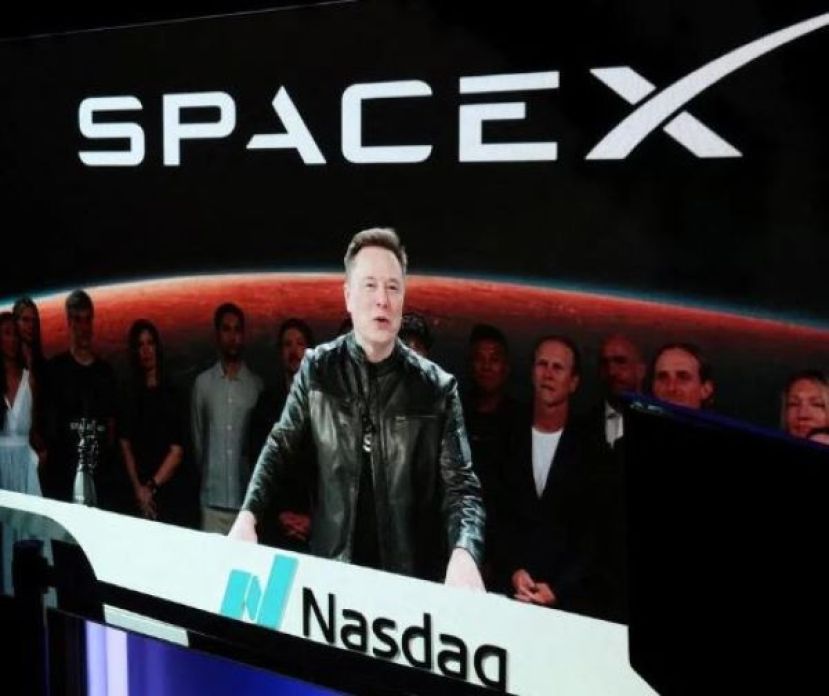 马斯克筹资四百亿美元购芯片，SpaceX扩大人工智能运算能力。