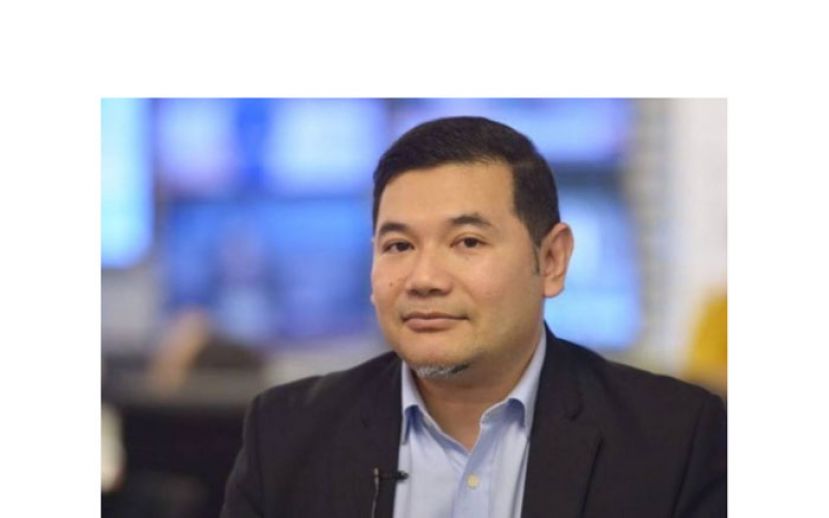 经济部长拉菲兹。