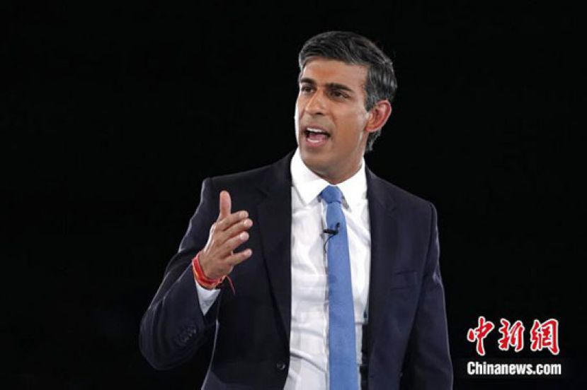 2022年8月31日，在伦敦举行的保守党领袖选举活动中，苏纳克向保守党成员发表讲话。