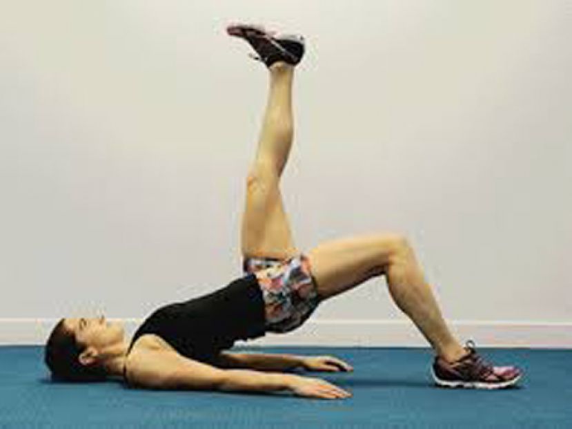 屁屁垂又扁！三招皮拉提斯练出蜜桃臀