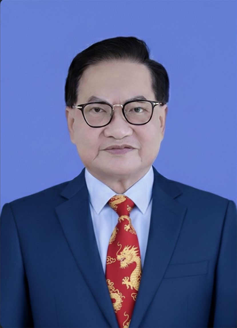 斯木省华总会长兼成邦江中华总商会会长拿督吴标生博士。