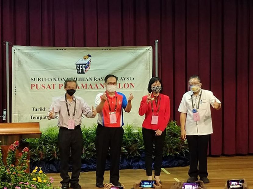 候选人号码抽签分别为1号唐玉友，2号张健仁  ，3号徐丽娜及4号拿督黄鸿圣。