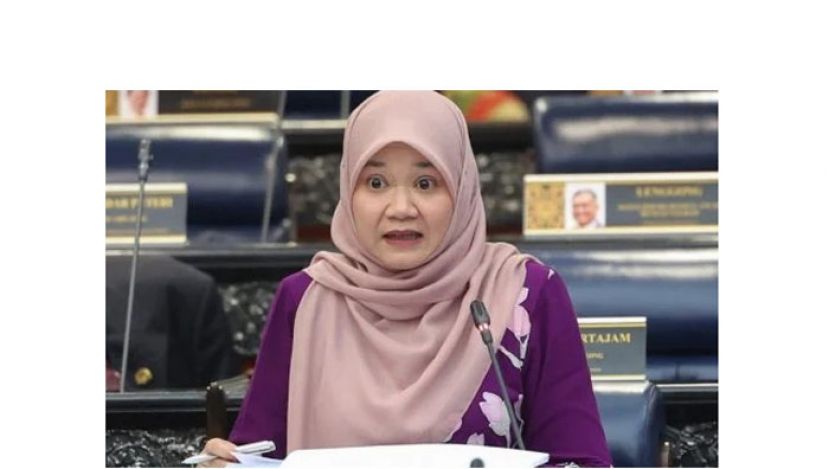 教育部长法迪娜。