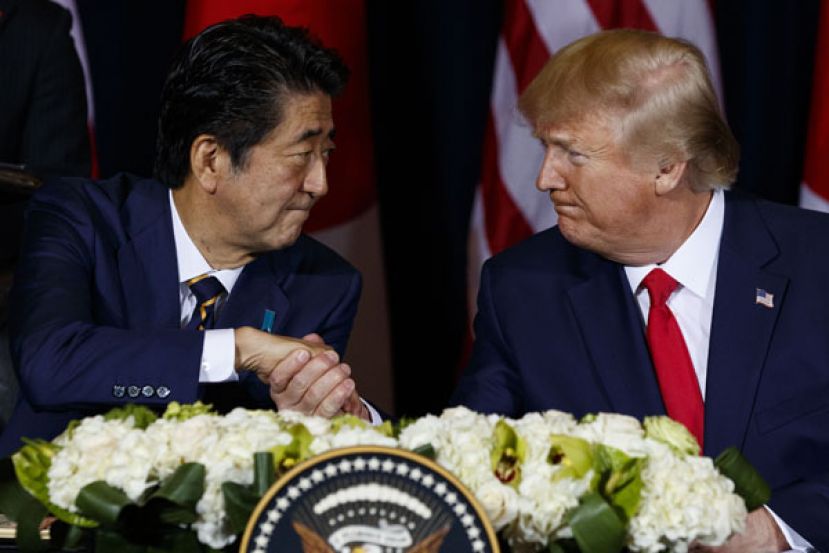 日本前首相安倍晋三与美国前总统特朗普。