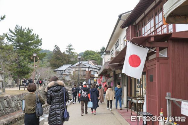 日本将自7月1日起收取3000日圆出国税。