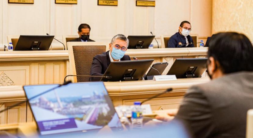 财政部长拿督斯里东姑扎夫鲁.