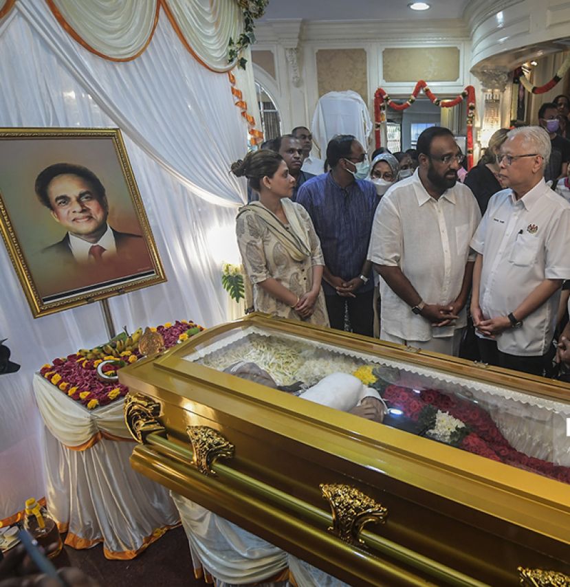 首相前往沙米维鲁丧府瞻仰遗容