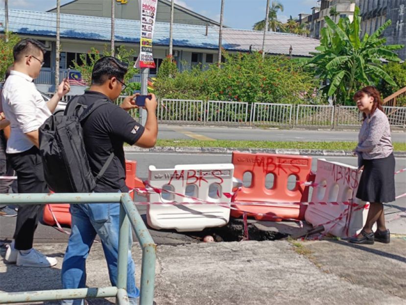 杨薇讳：小窟窿已变大窟窿 道路使用者生命受威胁